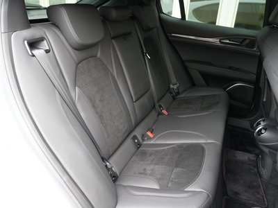 2019 ALFA Romeo STELVIO — фото 17