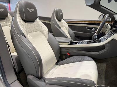 صورة 24 لـ 2019 Bentley CONTINENTAL