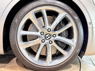 صورة 76 لـ 2019 Bentley CONTINENTAL
