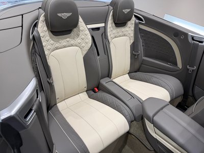صورة 22 لـ 2019 Bentley CONTINENTAL