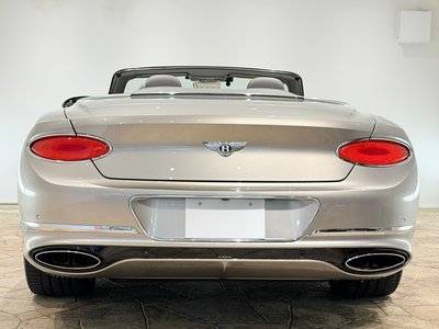 صورة 9 لـ 2019 Bentley CONTINENTAL