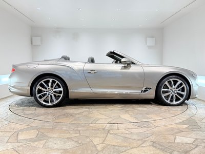 صورة 74 لـ 2019 Bentley CONTINENTAL
