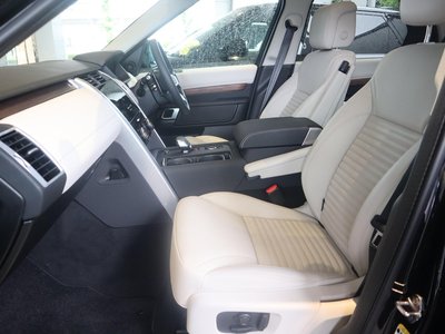 2025 LAND Rover DISCOVERY — фото 11