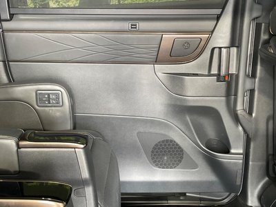2023 Toyota ALPHARD — фото 72