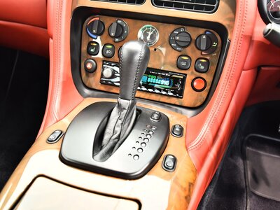 2001 Aston Martin DB7 — фото 16