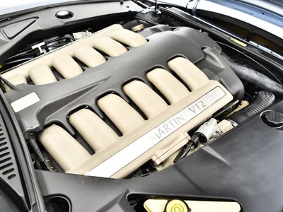 صورة 23 لـ 2001 Aston Martin DB7