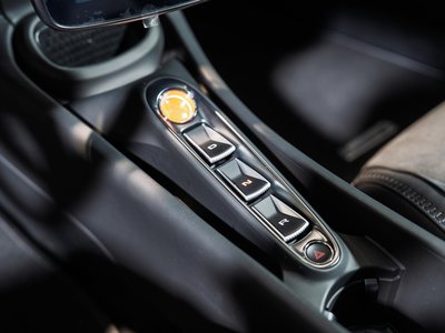 صورة 22 لـ 2025 Mclaren ARTURA