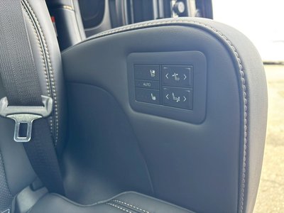 صورة 65 لـ 2026 Toyota ALPHARD