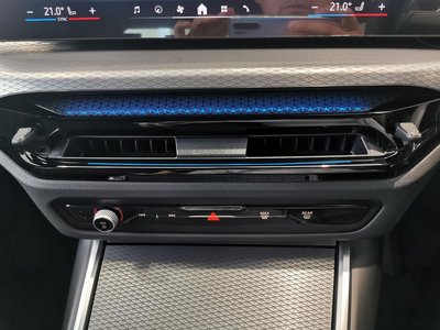 2025 BMW 3 SERIES TOURING thumbnail 36