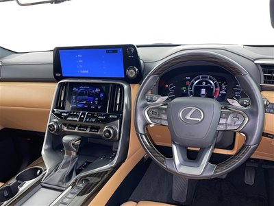 صورة مصغرة 8 لـ 2022 Lexus LX