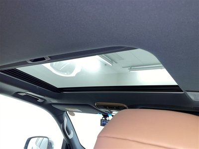 صورة مصغرة 4 لـ 2022 Lexus LX