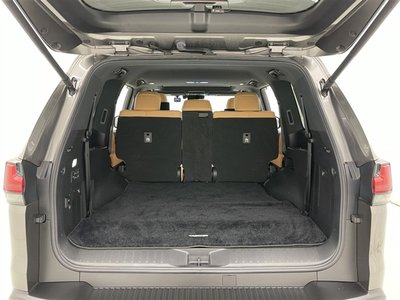 صورة مصغرة 13 لـ 2022 Lexus LX