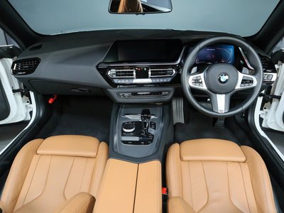 صورة 8 لـ 2023 BMW Z4