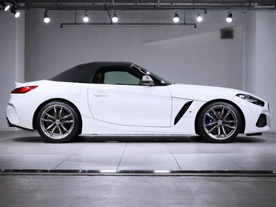 صورة 9 لـ 2023 BMW Z4
