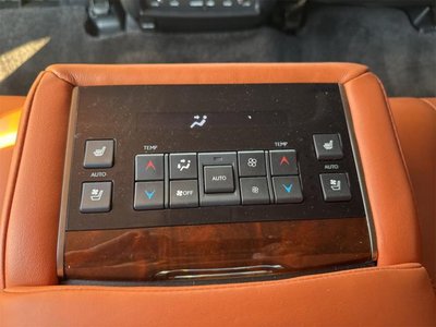 2015 Lexus LX — фото 38