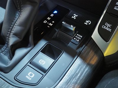 صورة 53 لـ 2025 Toyota LAND CRUISER 300
