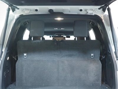 صورة 35 لـ 2025 Toyota LAND CRUISER 300