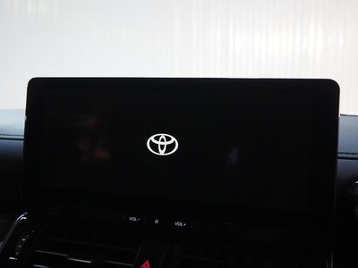 صورة 42 لـ 2025 Toyota LAND CRUISER 300