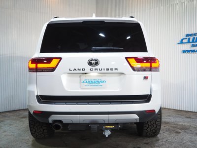 صورة 78 لـ 2025 Toyota LAND CRUISER 300