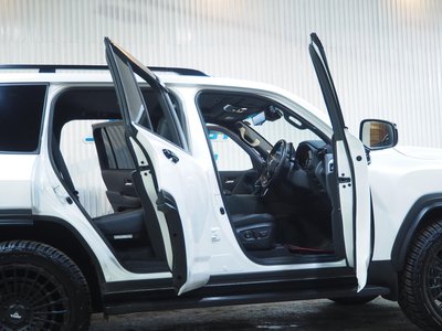 صورة 13 لـ 2025 Toyota LAND CRUISER 300