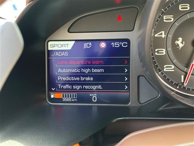 2023 Ferrari 812 GTS 照片 16
