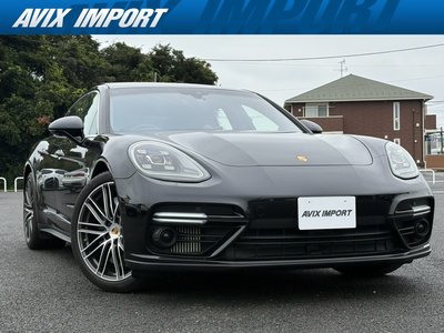 2018 Porsche PANAMERA photo 2