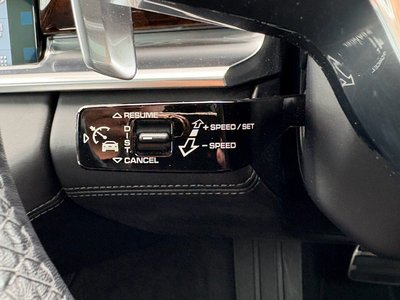 2018 Porsche PANAMERA thumbnail 18