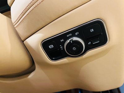 2023 Aston Martin DBX 缩略图 45