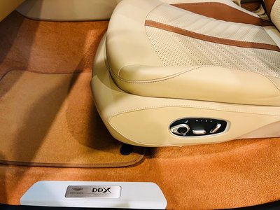 2023 Aston Martin DBX 缩略图 64