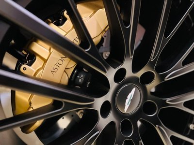 2023 Aston Martin DBX 缩略图 27