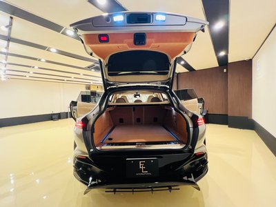 2023 Aston Martin DBX 缩略图 56