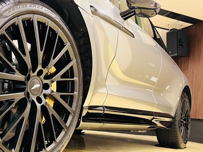 2023 Aston Martin DBX 缩略图 33