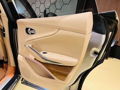 2023 Aston Martin DBX 缩略图 52