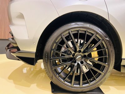 2023 Aston Martin DBX 缩略图 29