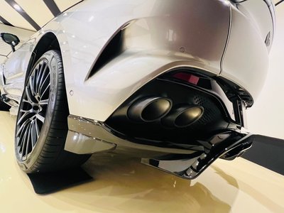 2023 Aston Martin DBX 缩略图 22
