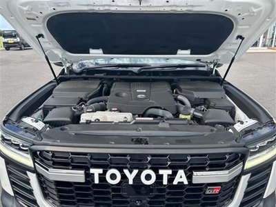 2023 Toyota LAND CRUISER 300 — миниатюра 42
