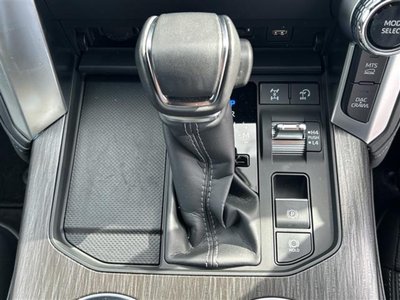 2023 Toyota LAND CRUISER 300 — миниатюра 17