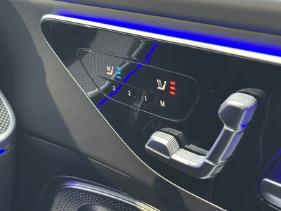 2023 Mercedes-BENZ C-CLASS AMG thumbnail 23