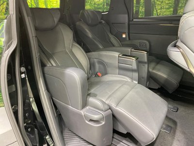 2024 Toyota ALPHARD photo 10