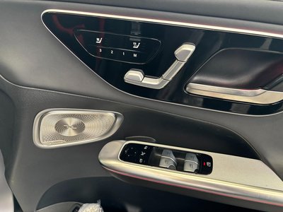 2025 Mercedes-BENZ GLC AMG thumbnail 41