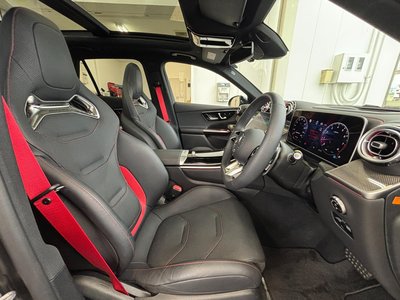 2025 Mercedes-BENZ GLC AMG thumbnail 36