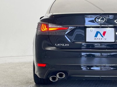2017 Lexus GS F — миниатюра 25