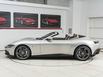 صورة 8 لـ 2025 Ferrari ROMA SPIDER
