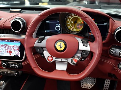 صورة 7 لـ 2020 Ferrari PORTOFINO