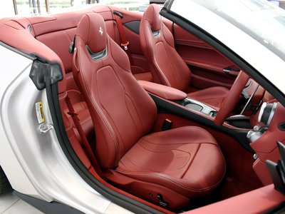 صورة 9 لـ 2020 Ferrari PORTOFINO