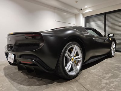 صورة 4 لـ 2025 Ferrari 296 GTS