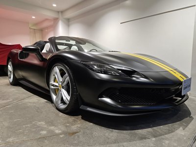 صورة 3 لـ 2025 Ferrari 296 GTS