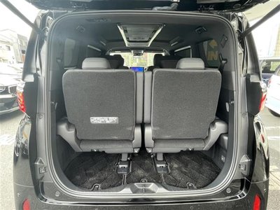 2025 Toyota ALPHARD — фото 28