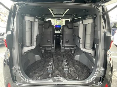 2025 Toyota ALPHARD — фото 29