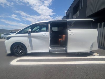 2025 Toyota VELLFIRE 照片 35